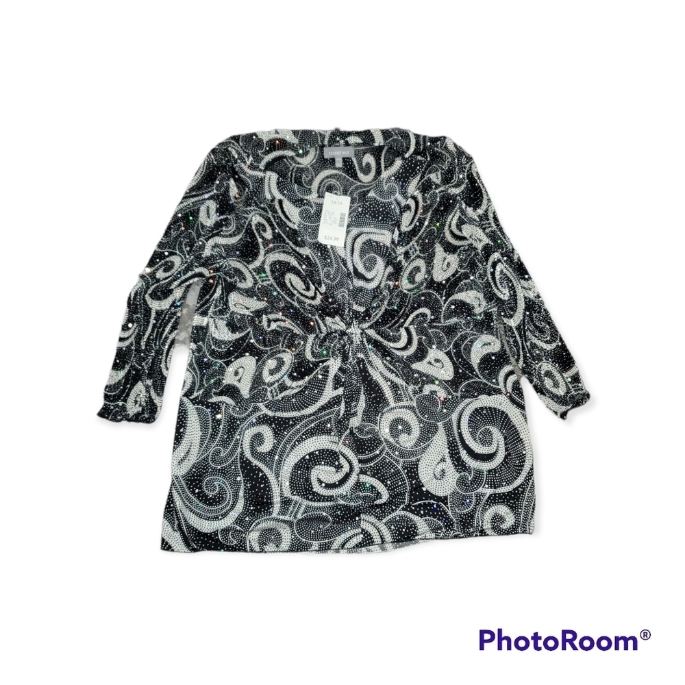 Women's Essentials shirt size 14/16